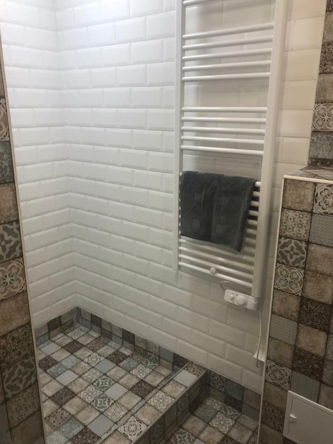 Aradi Apartman Печ Экстерьер фото